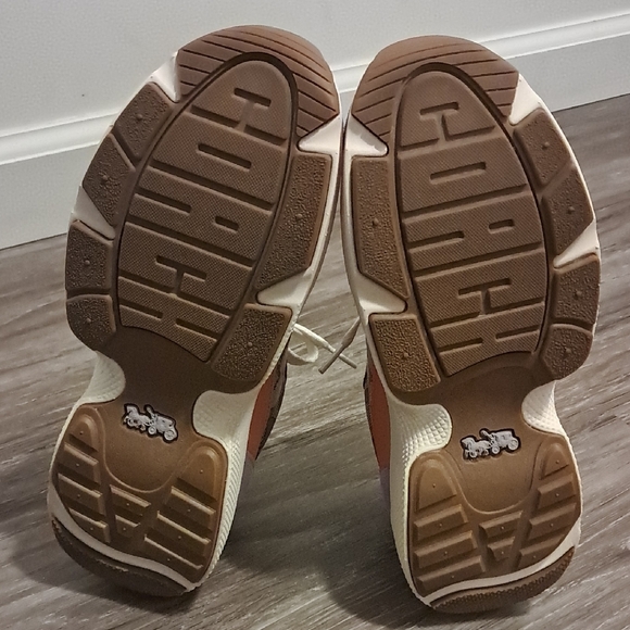 Coach Sneakers Women Size 7 New Never Worn (Nice) - Picture 6 of 16